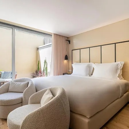 Artsy Otel Cascais